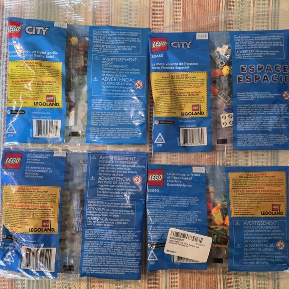 LEGO City Mini Polybag Sets / 30665 , 30663, 30370, & 30590 - Picture 2 of 6